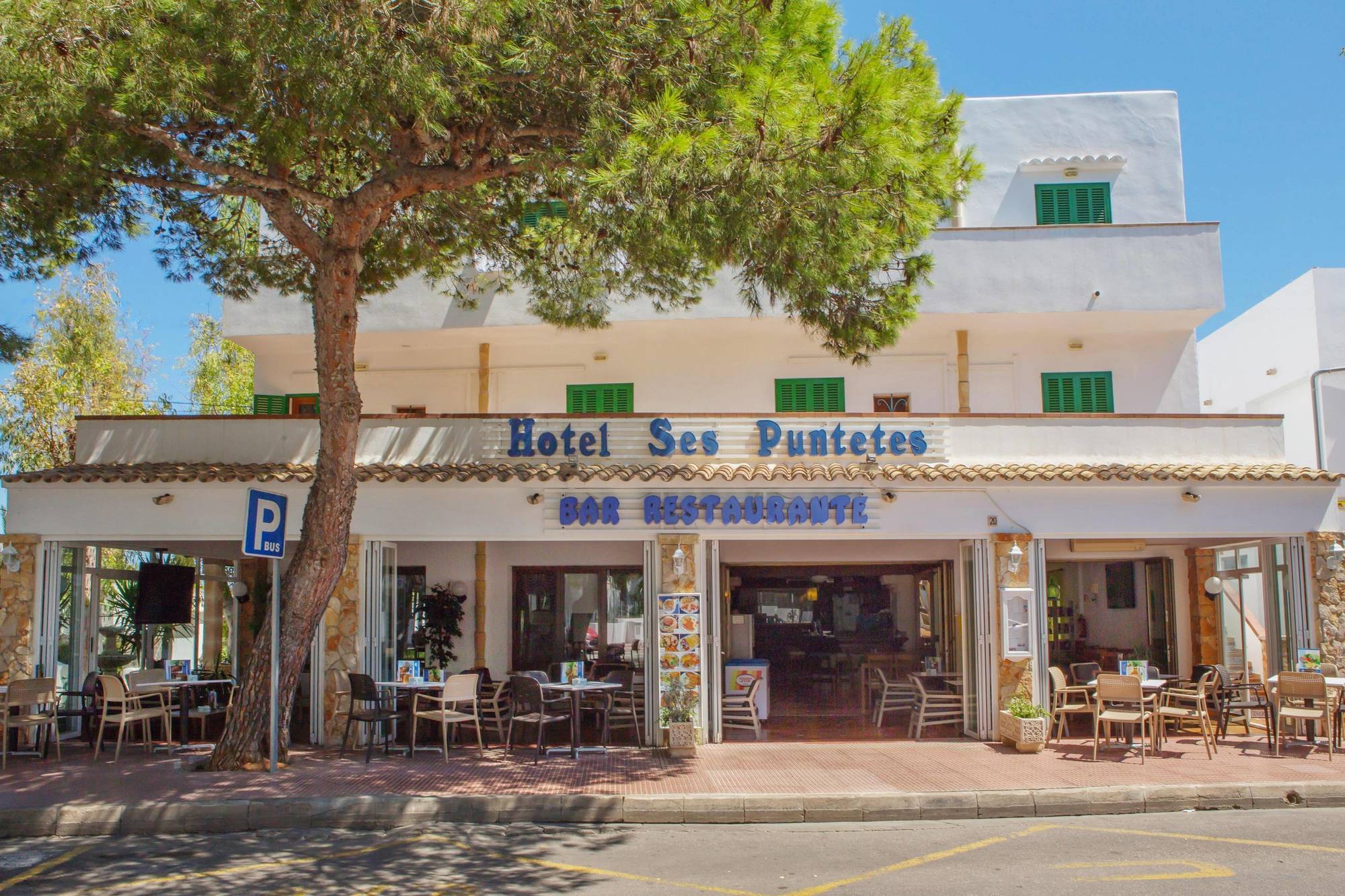 Ses Puntetes Hotell 3*